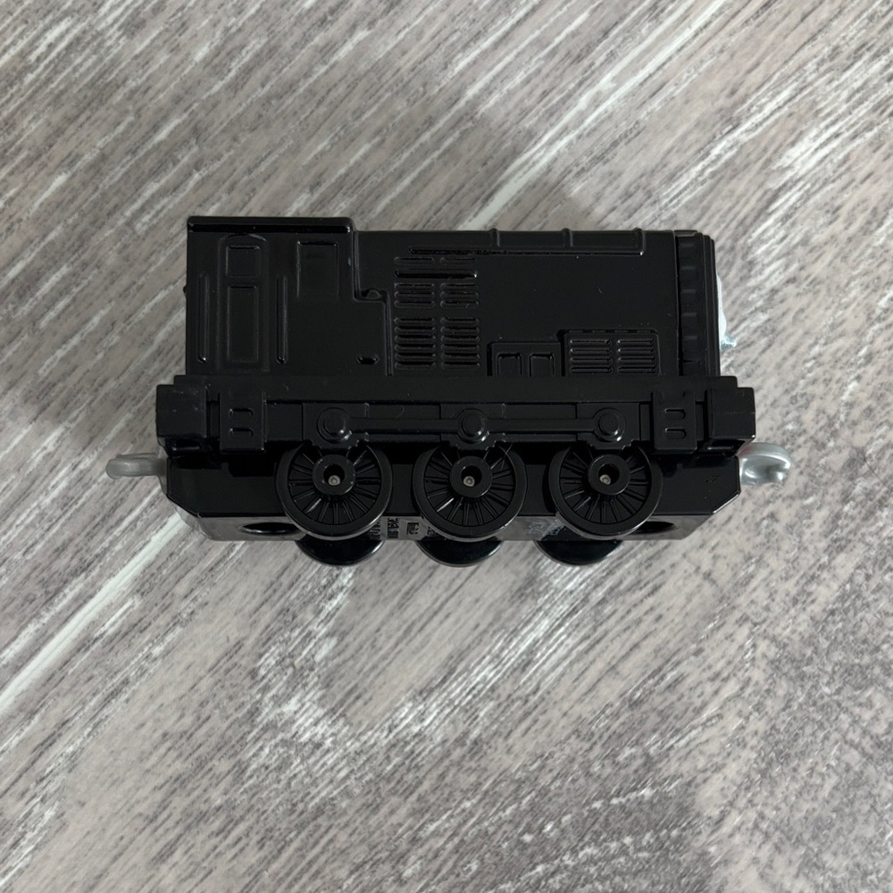 Thomas & Friends Diesel - Picture 7 of 8